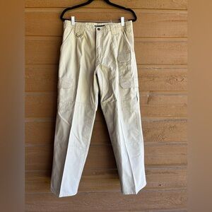 5.11 Tactical Series Cotton Canvas pant. Womens size 32/30. NWOT rn 109614